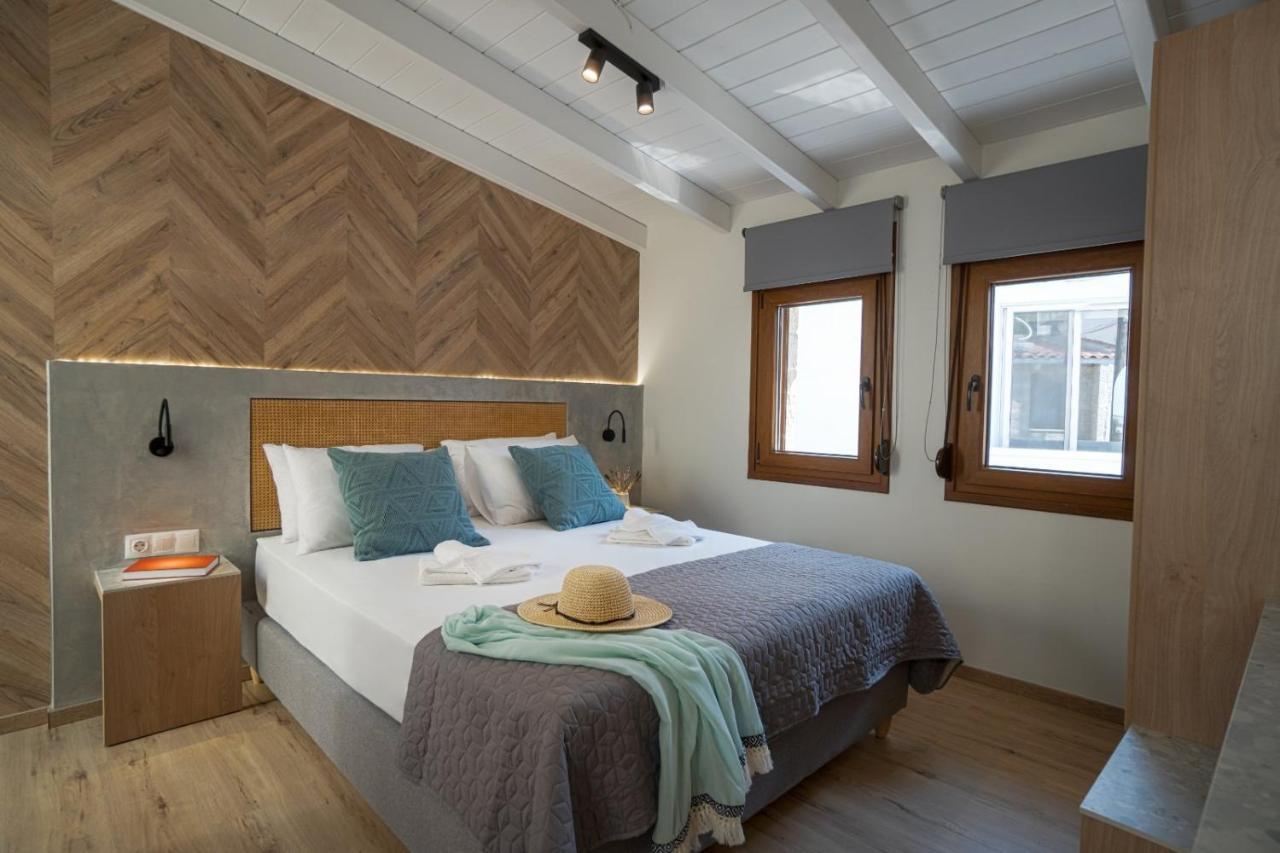 Jacuzzi Maisonette In Sfakia Center 'New 2023' Apartment Khora Sfakion Exterior photo